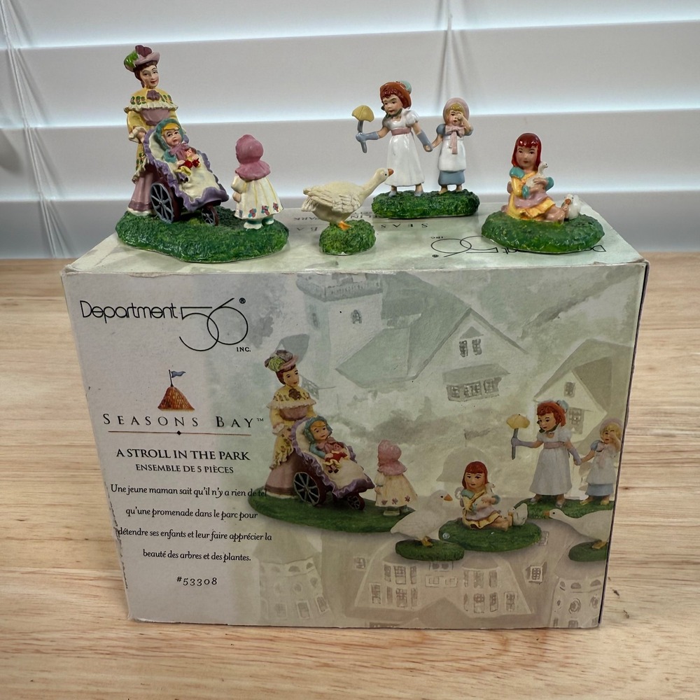 VTG Department 56 Seasons Bay A Stroll in the Park #53308 Porcelain‎ Figures Set